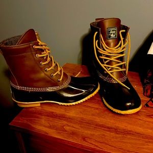 Bass winter/rain boots size 8